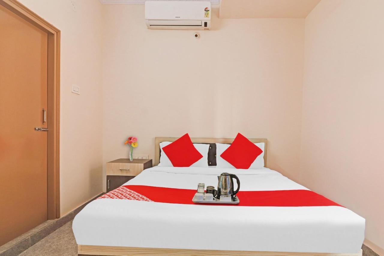 Hotel O Gs International Near Anu Wine Shop Shamshabad Exterior photo
