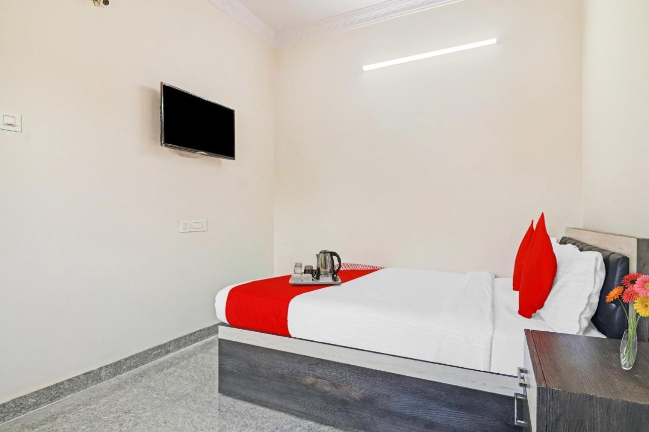 Hotel O Gs International Near Anu Wine Shop Shamshabad Exterior photo