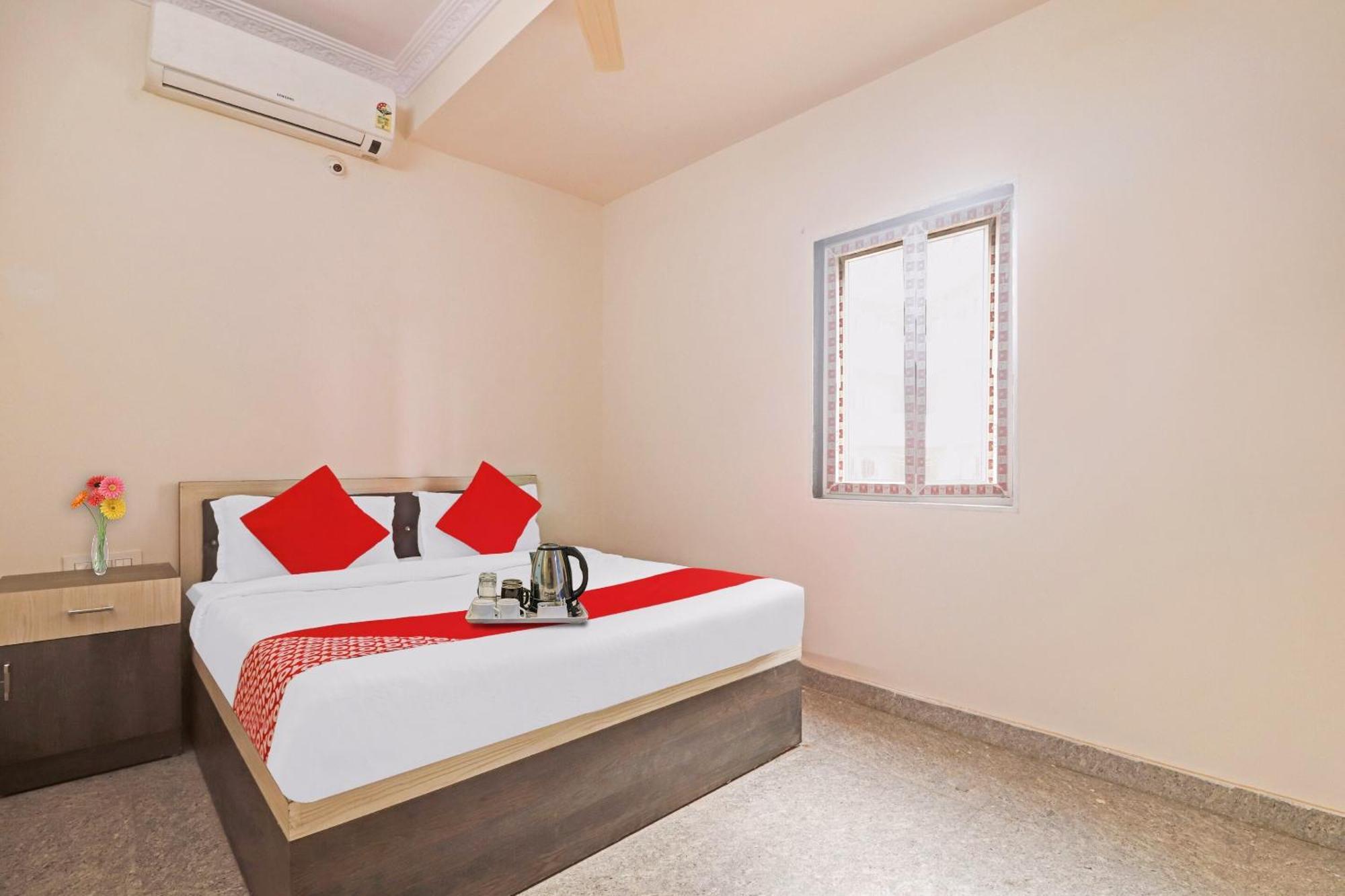 Hotel O Gs International Near Anu Wine Shop Shamshabad Exterior photo